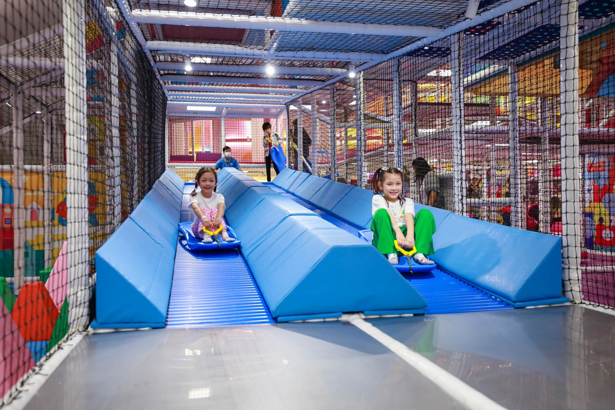 indoor play equipment (8) 室内游乐设施 (8)