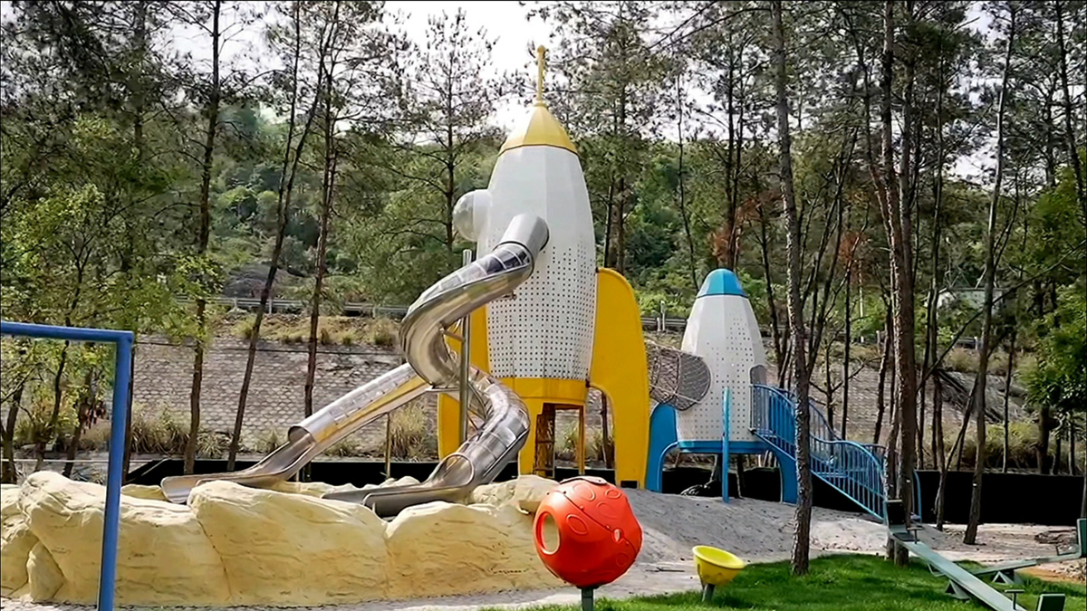 park playground equipment (2) 公园游乐设施 (2)