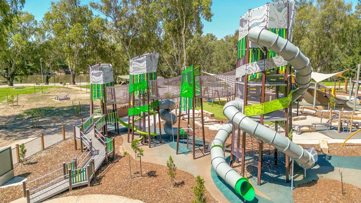 children's play equipment (4) 儿童游乐设施 (4)