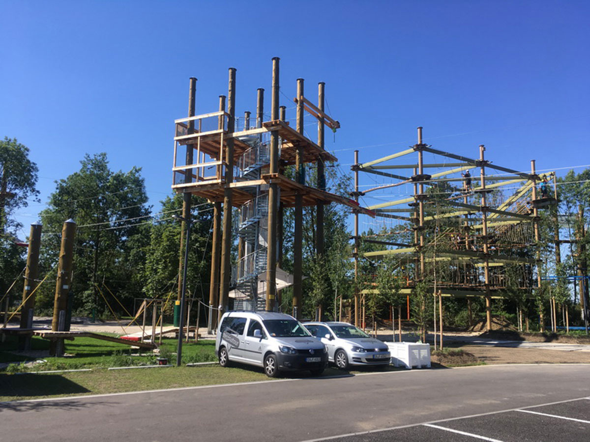 Outdoor amusement facilities rope net climbing (5) 户外游乐设施绳网攀爬(5)