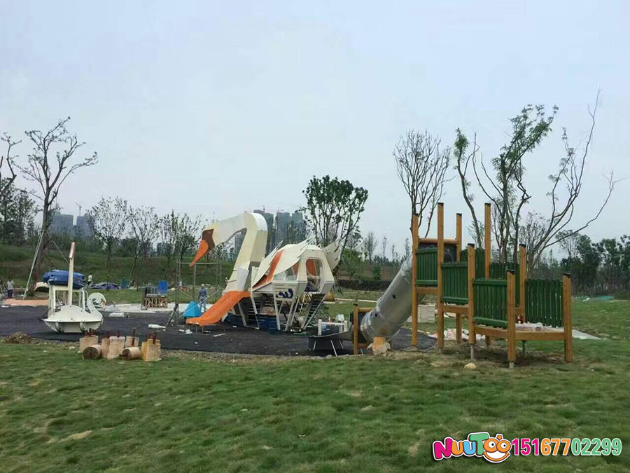非标游乐+成都高投走廊及不锈钢大滑梯+天鹅组合滑梯 (14) 非标游+成都高沟长廊及不锈钢大型滑梯+天鹅组合滑梯(14)