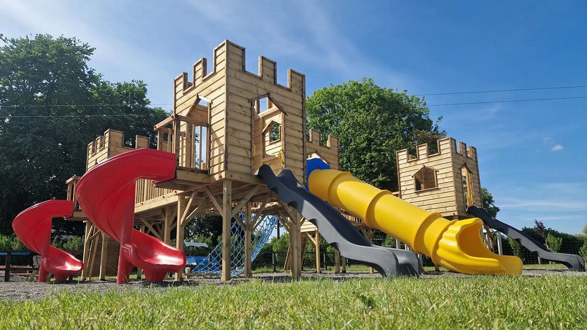 outdoor children's play equipment (4) 户外儿童游乐设施 (4)