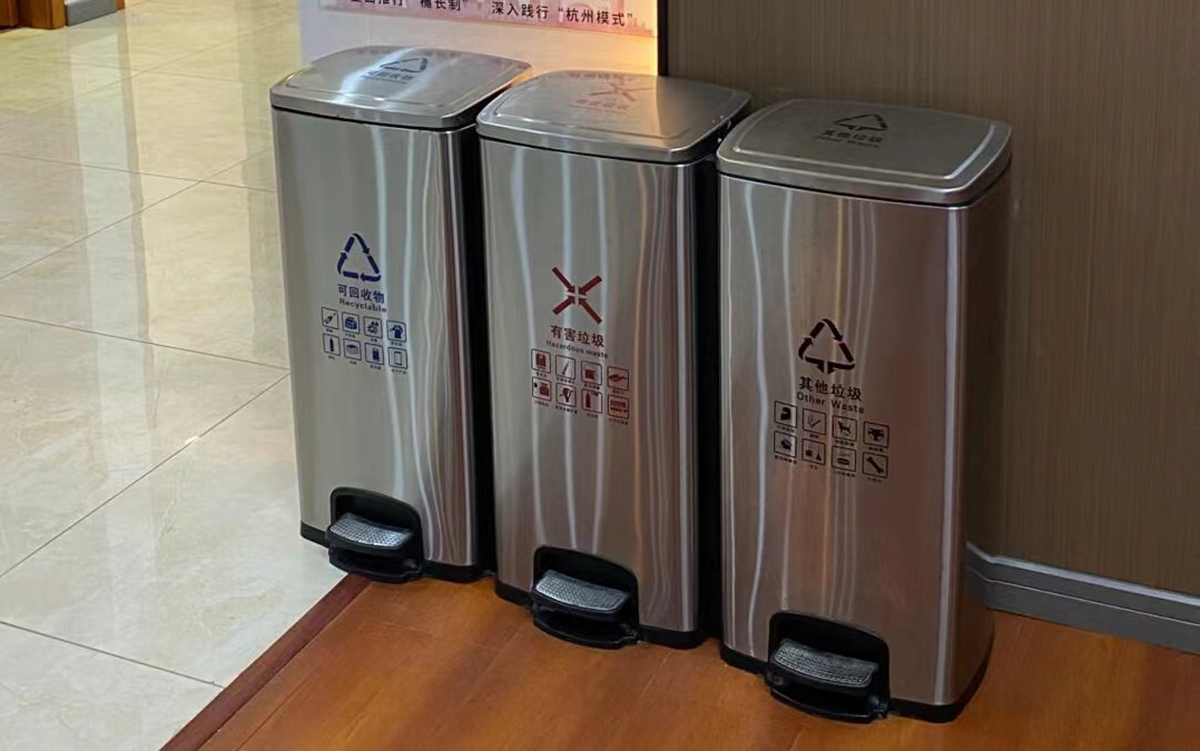 commercial rubbish bins (7) 商业垃圾桶 (7)