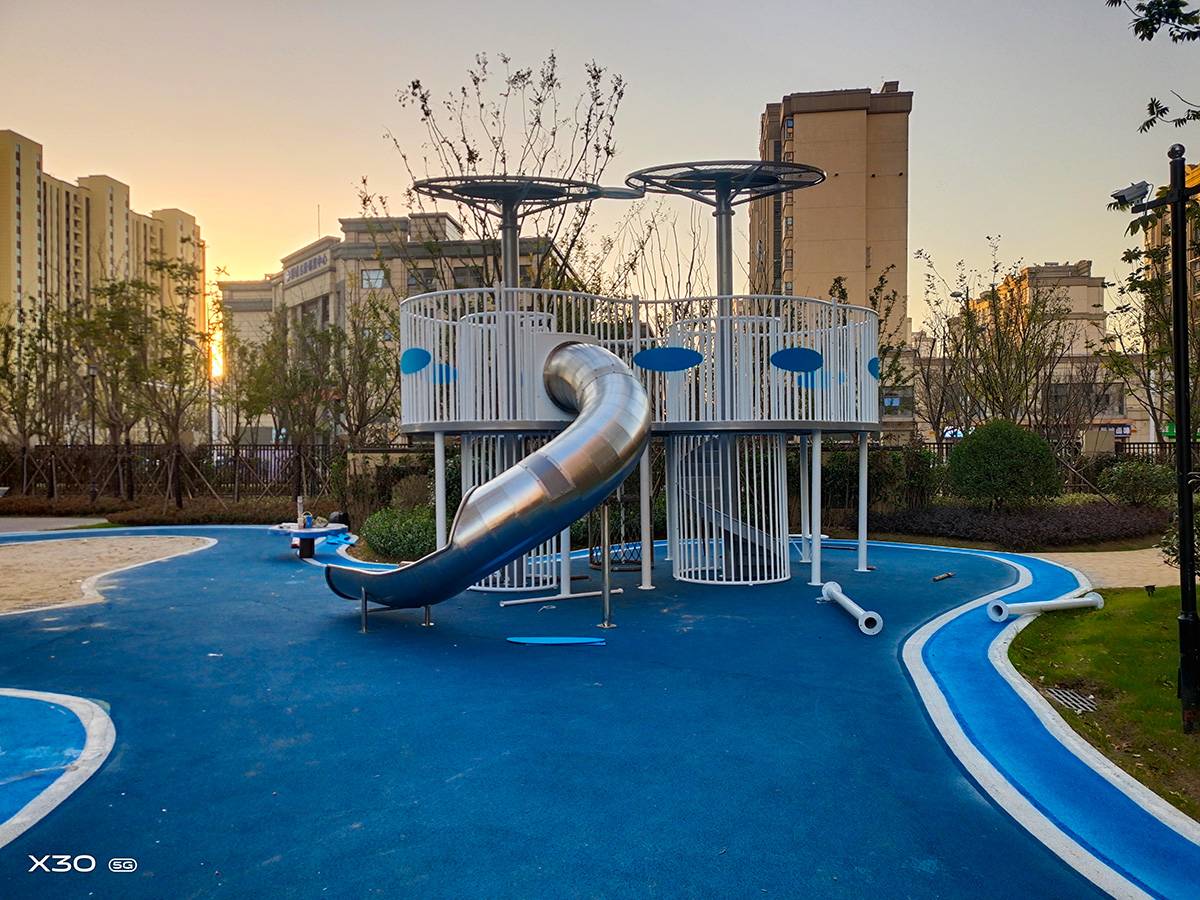 stainless steel slide (1) 不锈钢滑梯 (1)