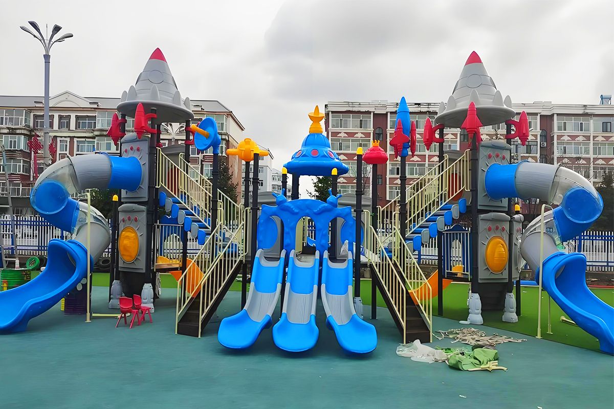 Supplier of CE Certified Space Theme Slides 儿童游乐场 (5)