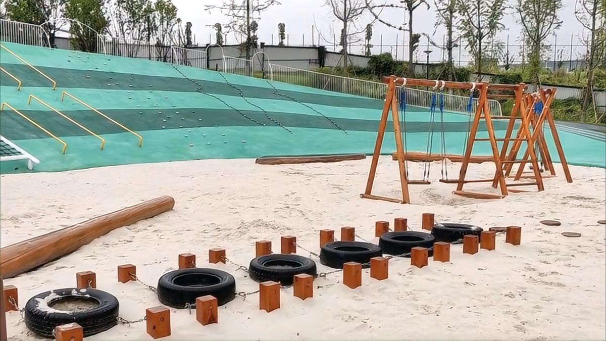 outdoor play equipment (4) 户外游乐设施 (4)