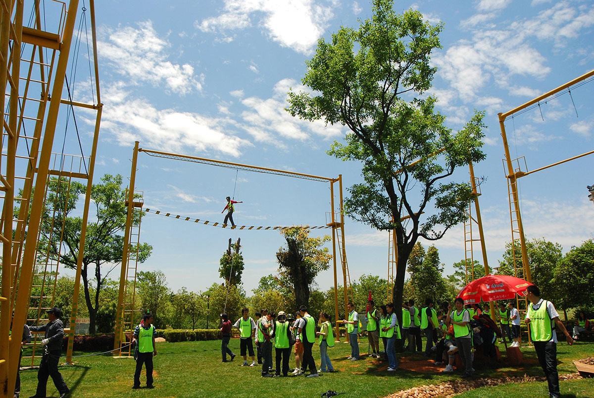 Outdoor amusement facilities rope net climbing (2) 户外游乐设施绳网攀爬(2)