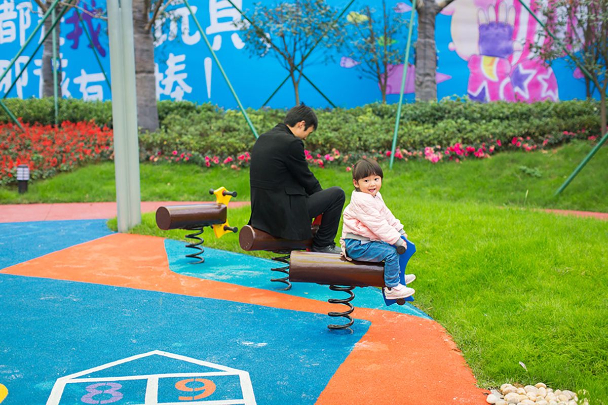 Playground Equipment (4) 游乐场设备 (4)