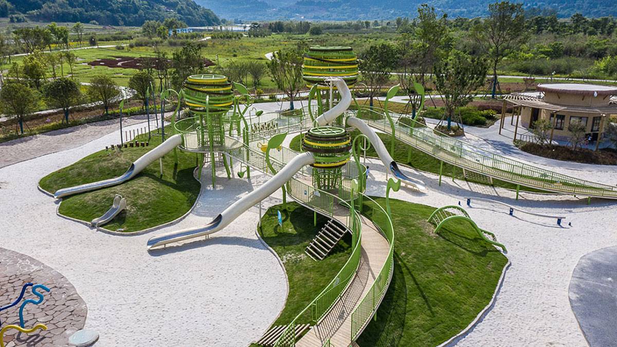 stainless steel slides (7) 不锈钢滑梯 (7)