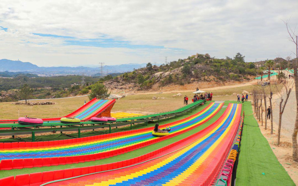 Colorful slide (2) 彩色幻灯片 (2)