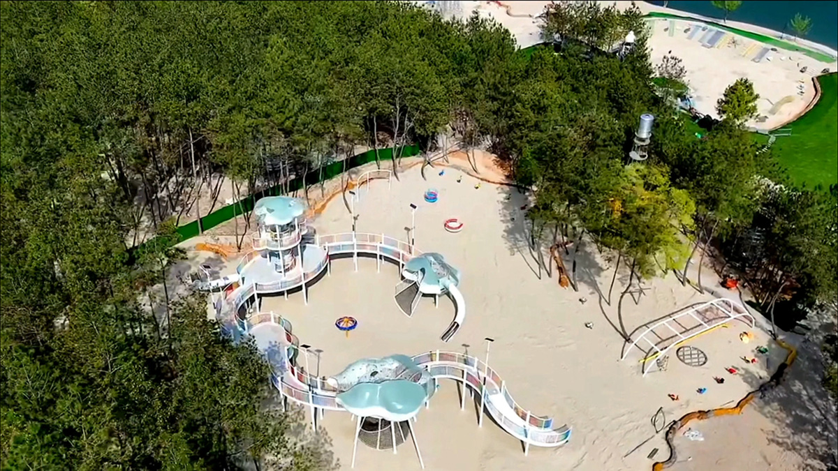 park playground equipment (3) 公园游乐设施 (3)