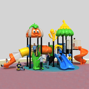 为儿童提供刺激的森林游乐场滑梯，并提供户外安全