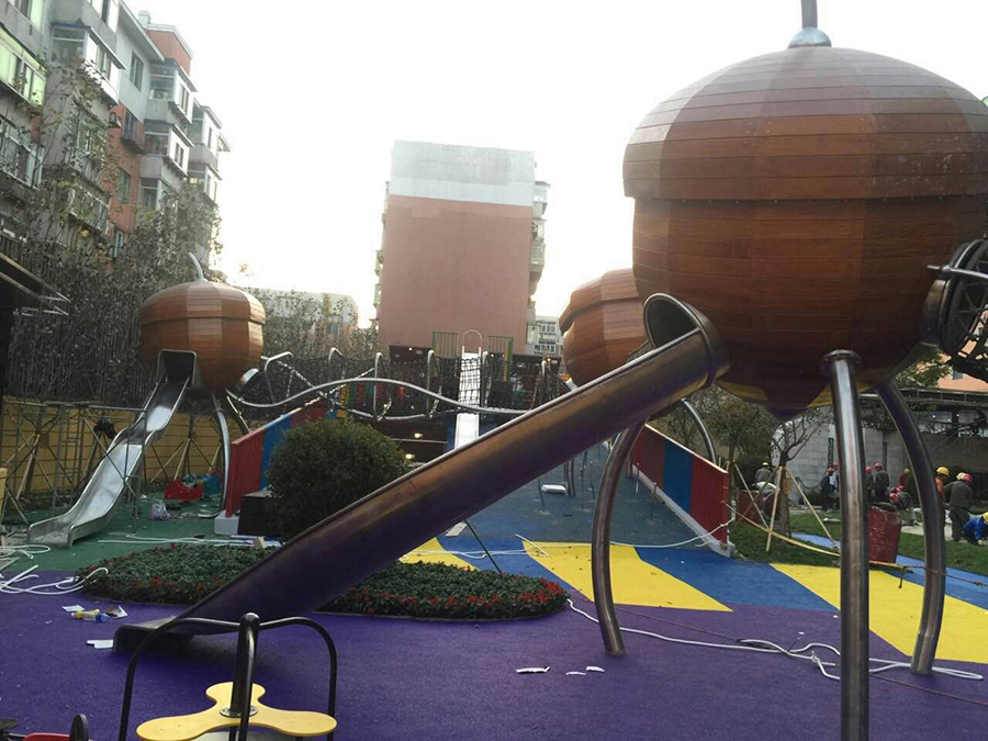 不锈钢滑梯+松果滑梯+非标定制