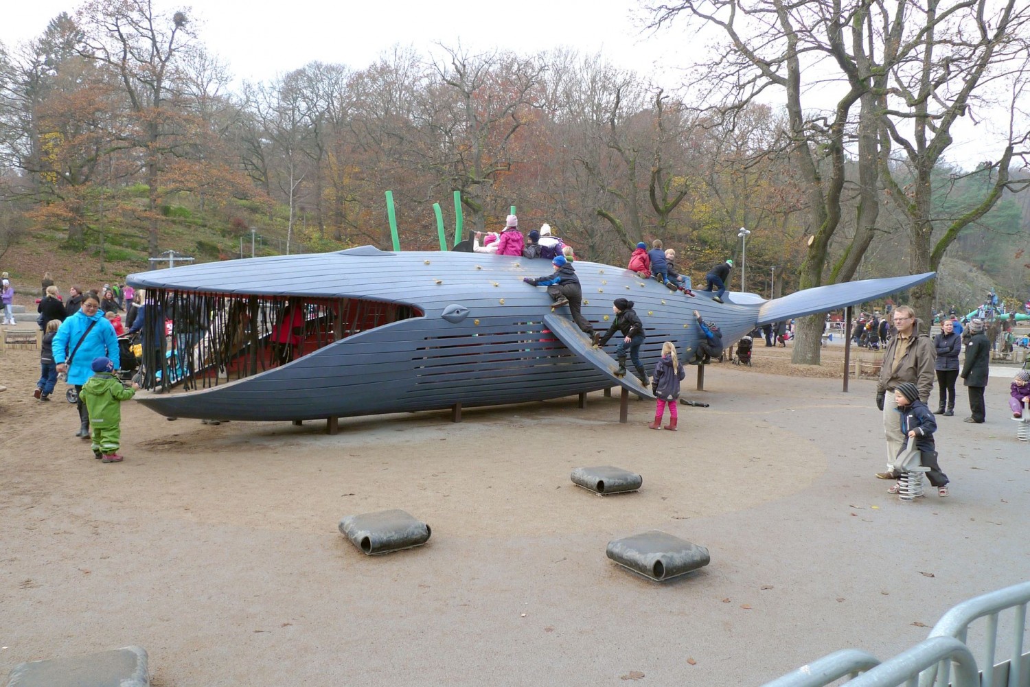 Monstrum_01MONSTRUM-playground-bluewhale-11-1500x1001