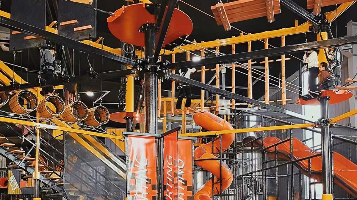 室内滑索和蹦床公园 (4)