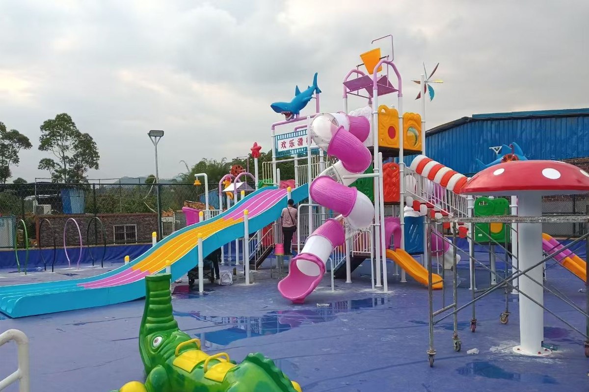 商用水上乐园滑梯 (1)