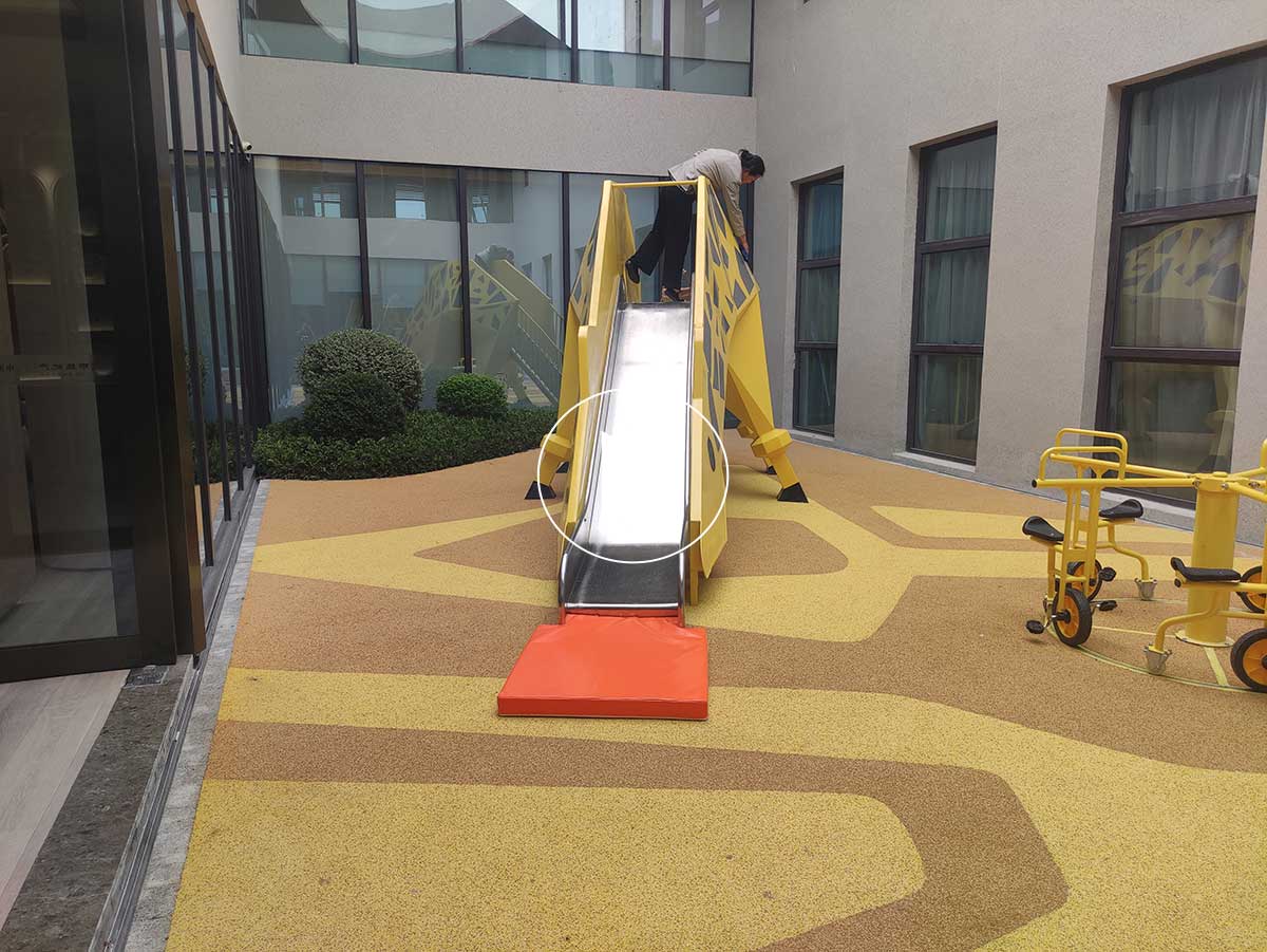 户外儿童游乐设备