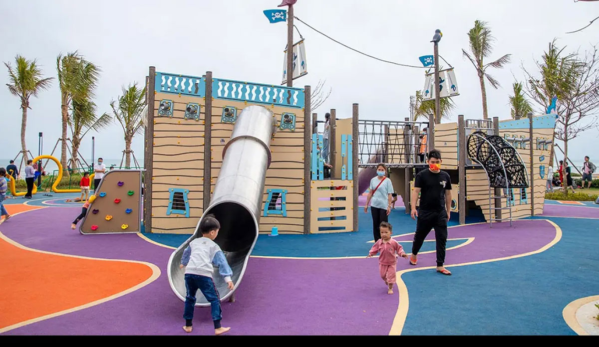 木制海盗船游乐场 (1)