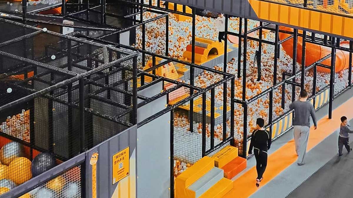 室内滑索和蹦床公园 (3)