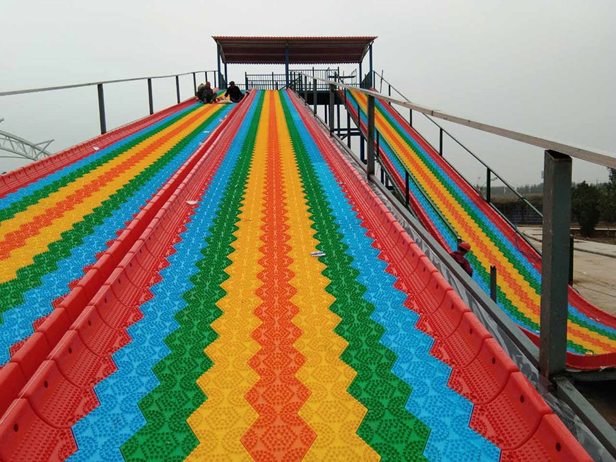 旱雪滑梯+彩虹滑梯 (2)