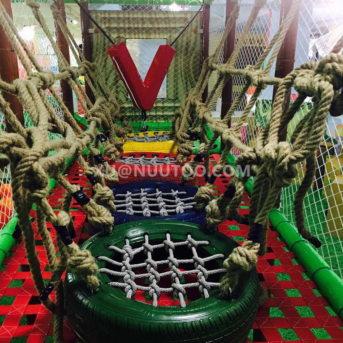 ~!phoenix_varIMG14!~