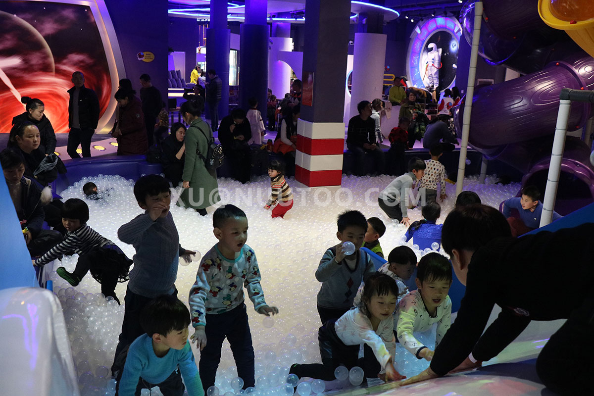 室内游乐设备空间主题图（三）