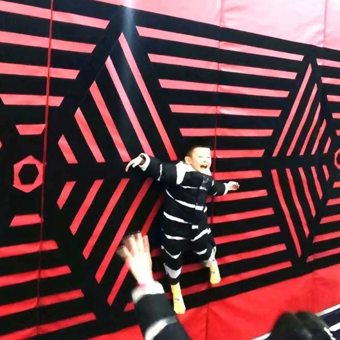 大连室内蹦床公园