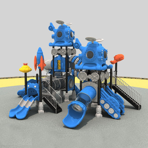 采用火箭设计的户外游乐场滑梯，带来安全的空间乐趣