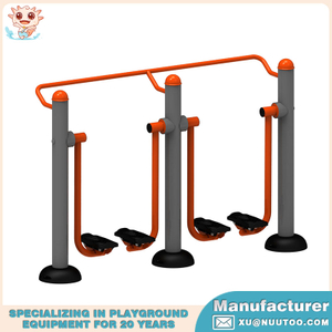 儿童游乐设备制造商打造户外健身设备走步机