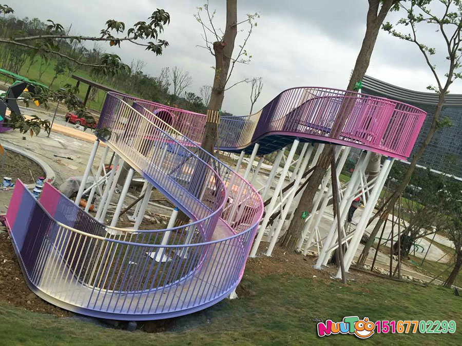 非标游乐+成都高投走廊及不锈钢大滑梯+天鹅组合滑梯 (2)