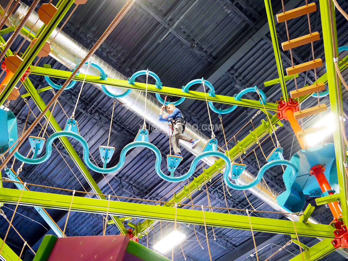 室内冒险绳索课程 (1)