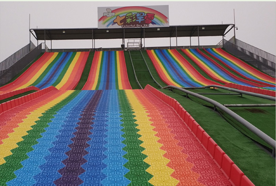 七彩滑道+旱雪滑梯+飞跃滑梯+七彩滑梯_08